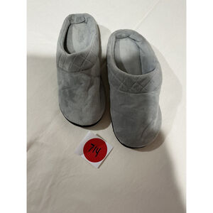 Woman’s Medium Gray Micro Fiber Dearfoams Slip On Slippers Size Medium 7-8 #714